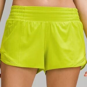 NWT Lululemon High Rise Hotty Hot Short Lichen Lime 4
